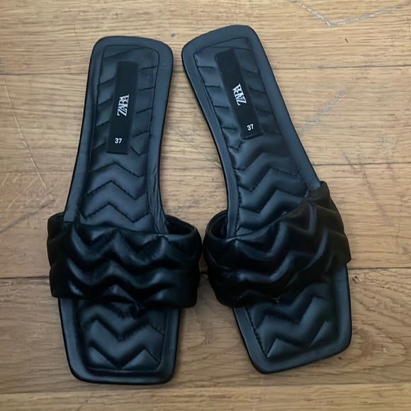 Zara black leather slides sandals